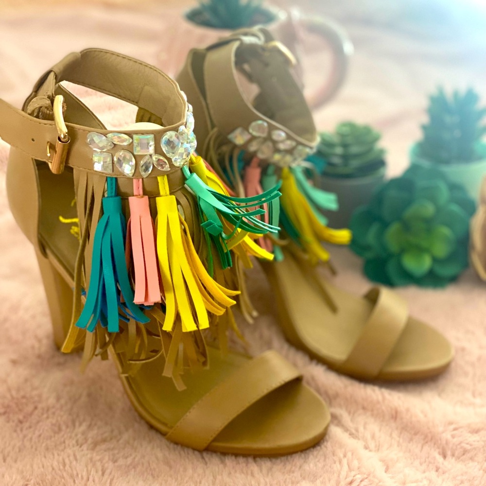 Privileged BOSSY heeled sandal